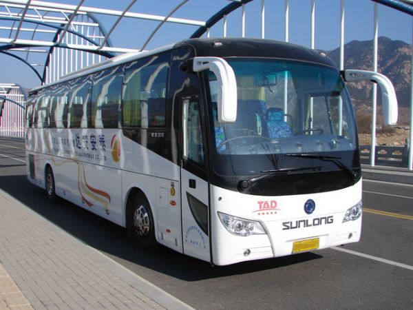 在高速公路上開(kāi)車(chē)需要注意哪些？